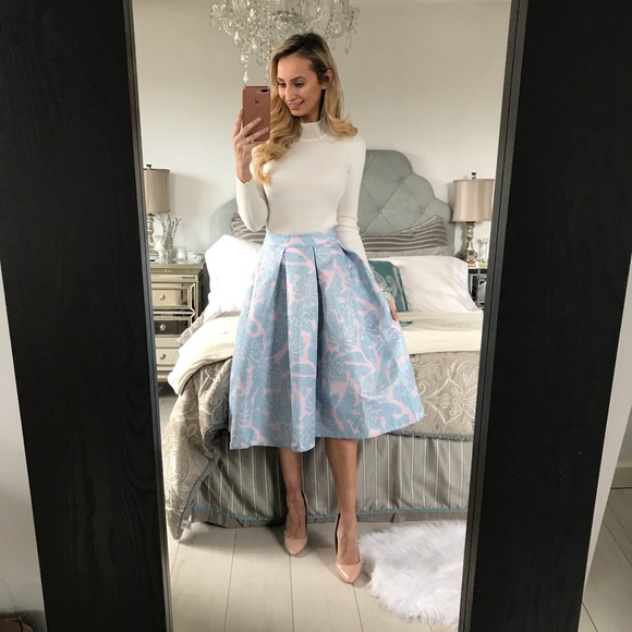 Spring Light Blue and Pink Flare Pleated Skirt - Picture 4 of 8